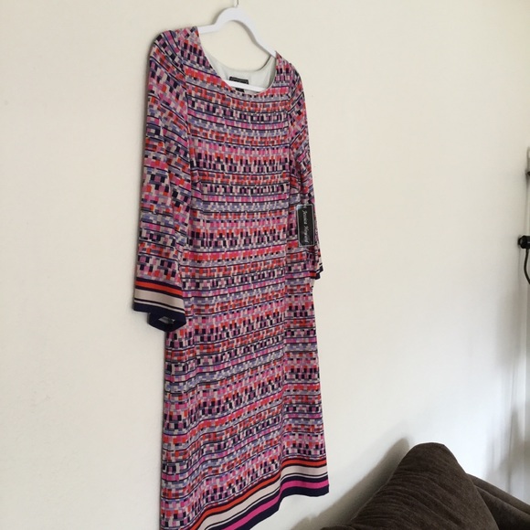 Jessica Howard Geometric 3/4 Sleeve Silky Dress - Picture 3 of 5